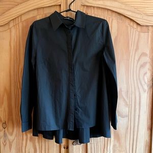 Tuckernuck Pomander Place High Low Shirt With Pleated Back  Black Size L